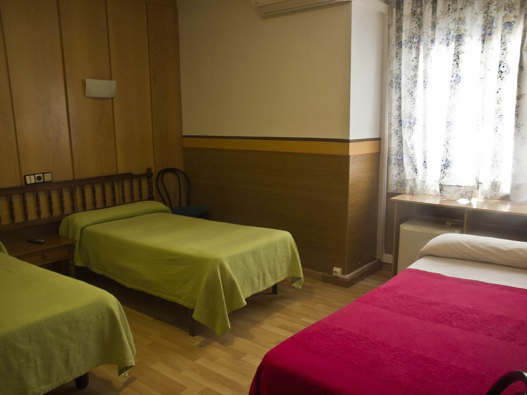 Hostal Lizana 우에스카 객실 사진